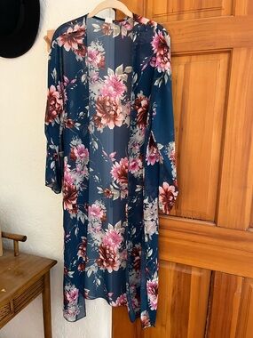 Navy Floral Sheer Kimono
